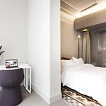 Hotel Destinationbcn - Universitat Barcelona