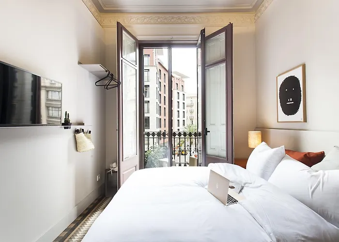 Destinationbcn - Universitat Hotel