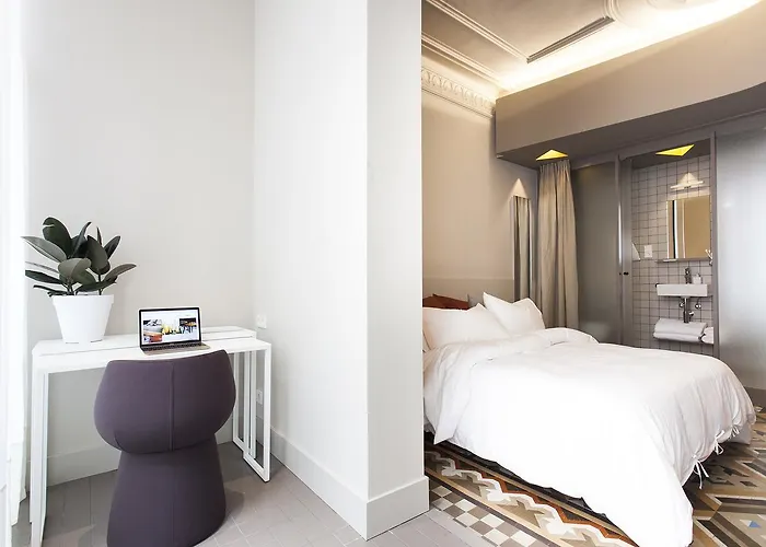 Hotel Destinationbcn - Universitat Barcelona