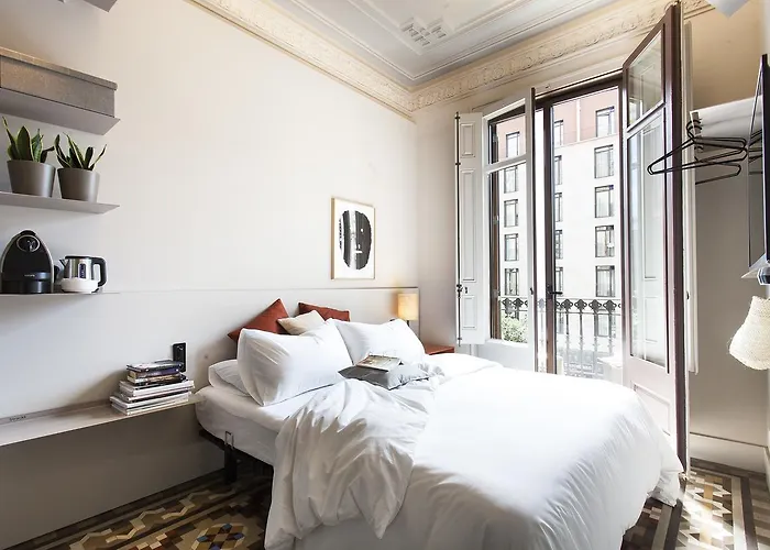 Hotel Destinationbcn - Universitat