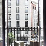 Destinationbcn - Universitat Otel Barselona